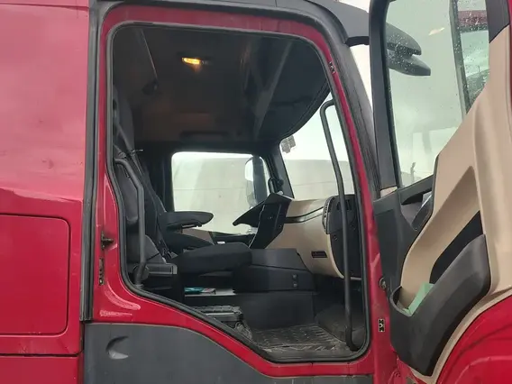 Седельный тягач Mercedes-Benz Actros 2021 года б/у фото 10