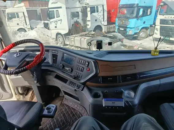 Седельный тягач Dongfeng DFH4180 2023 года б/у фото 17