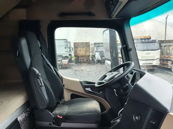 Седельный тягач Mercedes-Benz Actros 2021 года б/у фото 13