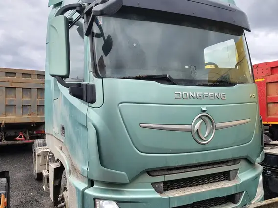 Седельный тягач Dongfeng DFH4180 2023 года б/у