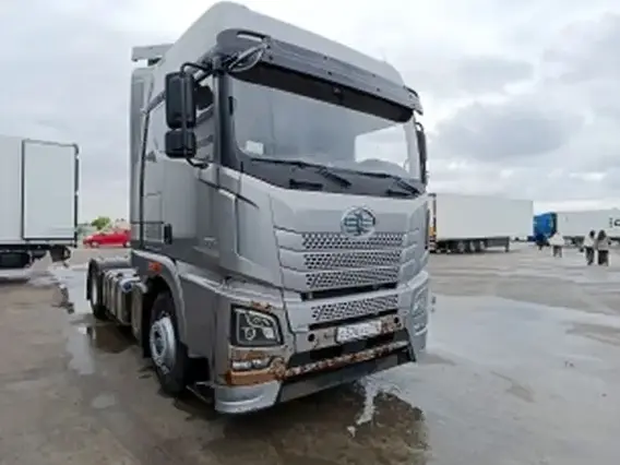 Седельный тягач FAW JH6 2023 года б/у