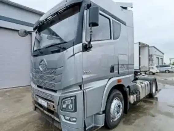 Седельный тягач FAW JH6 2023 года б/у фото 3