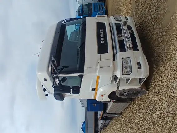 Седельный тягач Камаз 5490 2021 года б/у фото 5