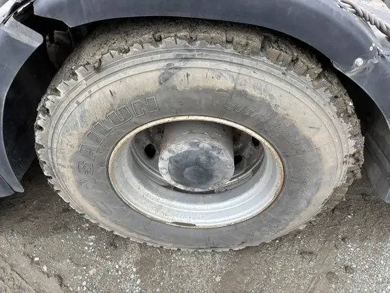 Седельный тягач Shacman SX42584W324C 2022 года б/у фото 15