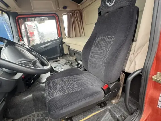 Седельный тягач Shacman SX42584V324 2022 года б/у фото 9