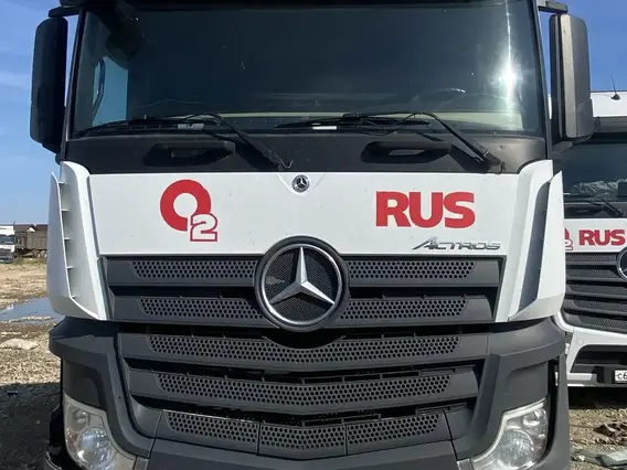 Седельный тягач Mercedes-Benz Actros 2020 года б/у фото 3