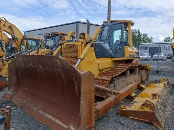 Бульдозер KOMATSU D85ESS-2A 2018 года б/у