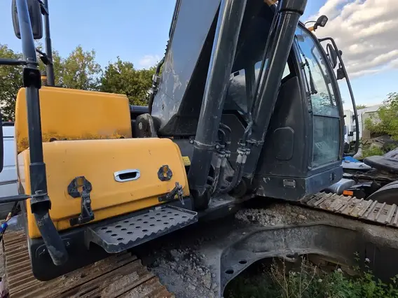 Экскаватор HYUNDAI R225LVS 2022 года б/у фото 11