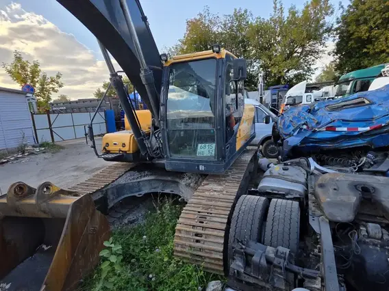 Экскаватор HYUNDAI R225LVS 2022 года б/у фото 2