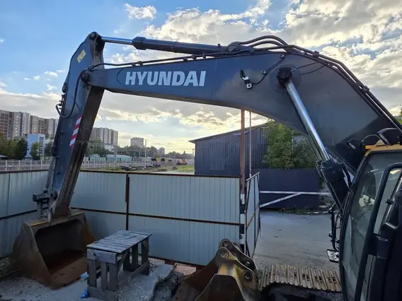 Экскаватор HYUNDAI R225LVS 2022 года б/у фото 10
