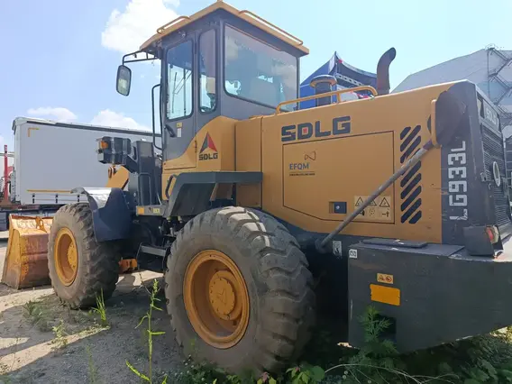 Фронтальный погрузчик SDLG LG933L 2020 года б/у фото 6