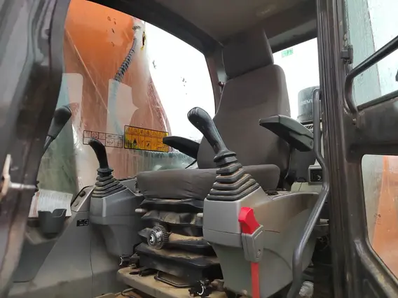 Экскаватор DOOSAN DX225LCA-7M 2023 года б/у фото 11