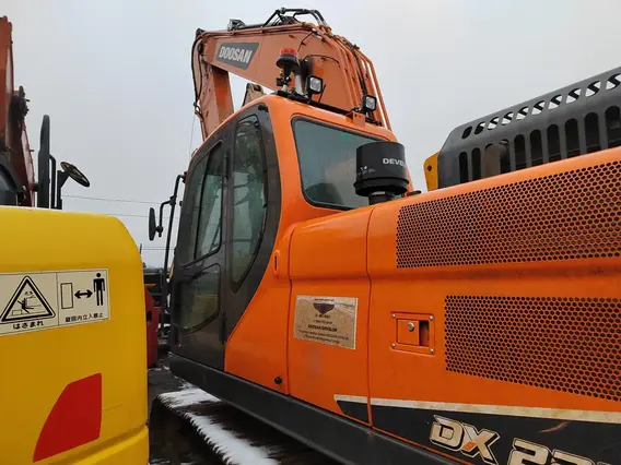 Экскаватор DOOSAN DX225LCA-7M 2023 года б/у фото 9