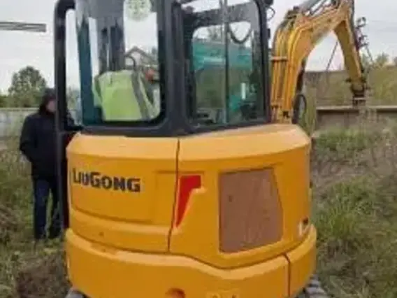 Экскаватор LiuGong CLG9035E 2023 года б/у фото 3