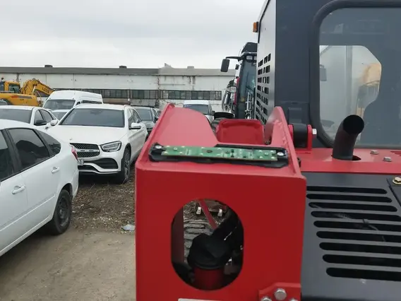 Фронтальный погрузчик QUADTRAC SSL95J MAX 2023 года б/у фото 14