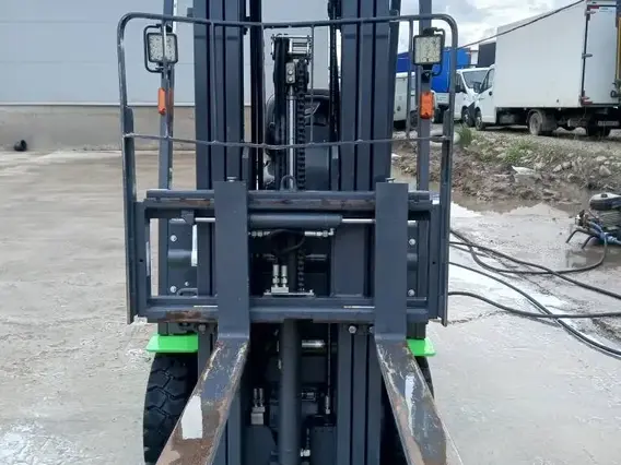 Электропогрузчик вилочный LONKING LG15B 2024 года б/у фото 3