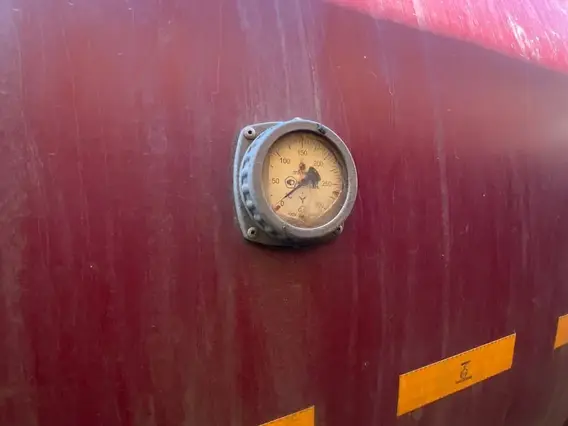 Полуприцеп-цистерна УСТ 946514 2022 года б/у фото 7