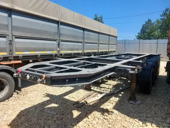 Полуприцеп-контейнеровоз Grunwald 9453 2024 года б/у