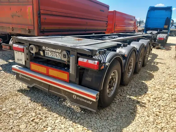 Полуприцеп-контейнеровоз Grunwald 9453 2024 года б/у фото 7