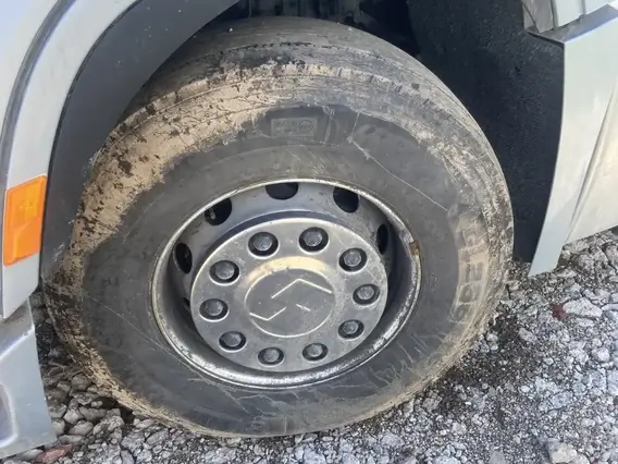 Седельный тягач Shacman SX4188YY381 2023 года б/у фото 13