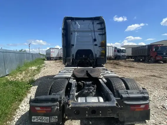 Седельный тягач Shacman SX4188YY381 2023 года б/у фото 6