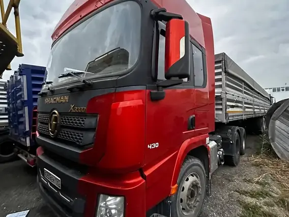 Седельный тягач Shacman SX42584V324 2022 года б/у фото 3