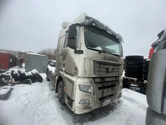 Седельный тягач SITRAK c7h 2023 года б/у