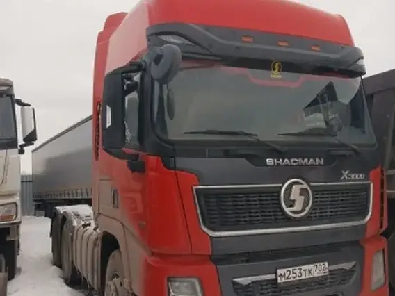Седельный тягач Shacman SX42584V324 2023 года б/у