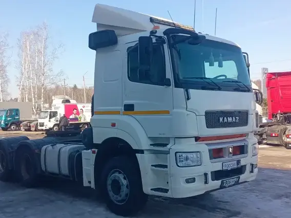 Седельный тягач Камаз 65206 2021 года б/у