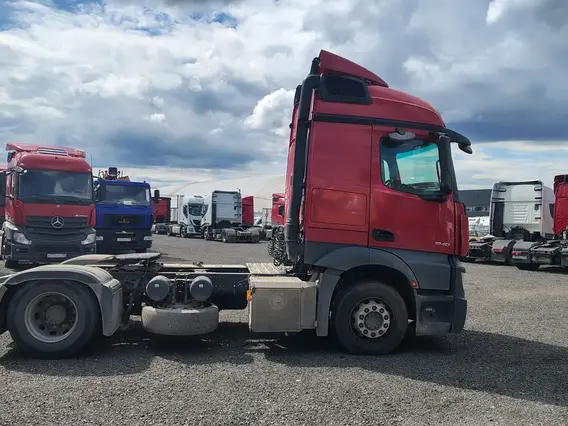 Седельный тягач Mercedes-Benz Actros 2021 года б/у фото 8