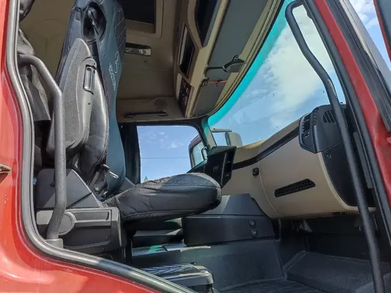 Седельный тягач Mercedes-Benz Actros 2021 года б/у фото 12