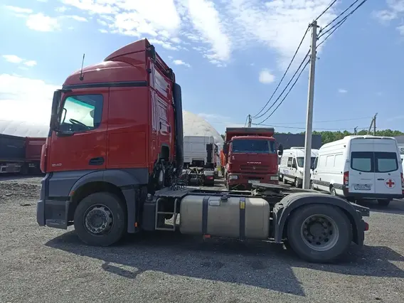 Седельный тягач Mercedes-Benz Actros 2021 года б/у фото 5