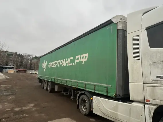 Шторный полуприцеп Schmitz SCS 24 - 9084 2017 года б/у