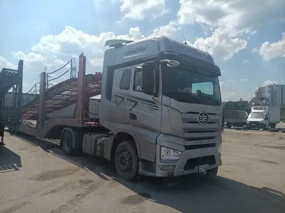 Седельный тягач FAW J7 2023 года б/у фото 4