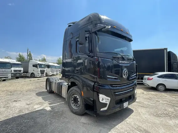 Седельный тягач Shacman SX4188YY381 2023 года б/у фото 4