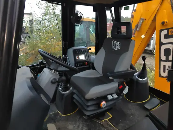 Экскаватор-погрузчик JCB 3DX 2023 года б/у фото 5