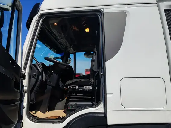 Седельный тягач IVECO Stralis 2021 года б/у фото 13