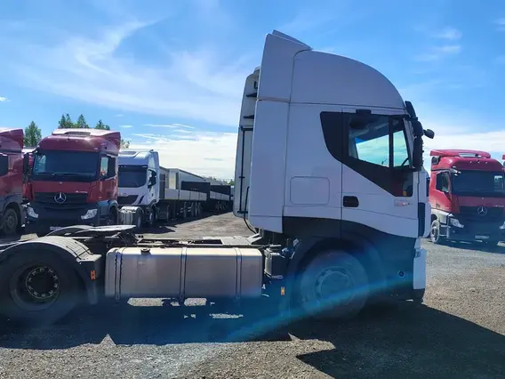 Седельный тягач IVECO Stralis 2021 года б/у фото 9