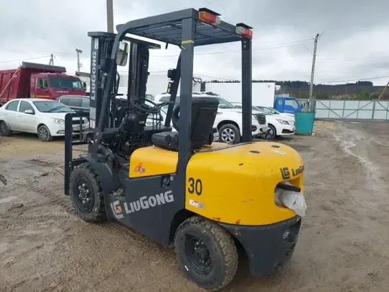 Вилочный погрузчик LiuGong CPCD30 2021 года б/у