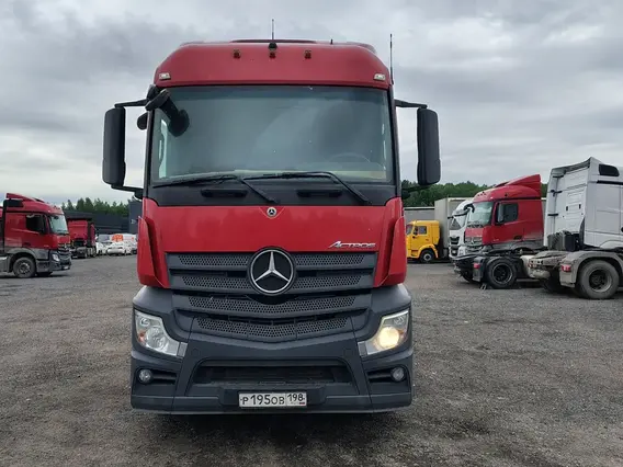 Седельный тягач Mercedes-Benz Actros 2021 года б/у фото 3