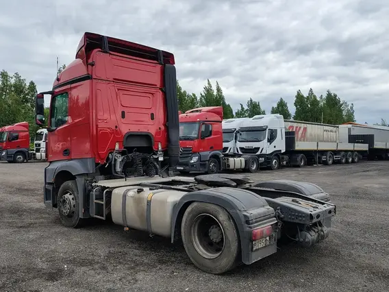 Седельный тягач Mercedes-Benz Actros 2021 года б/у фото 6