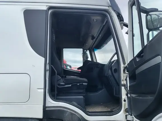 Седельный тягач IVECO Stralis 2021 года б/у фото 11
