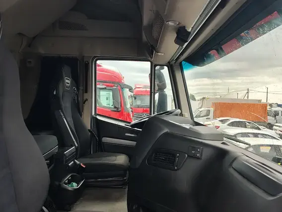 Седельный тягач IVECO Stralis 2021 года б/у фото 14