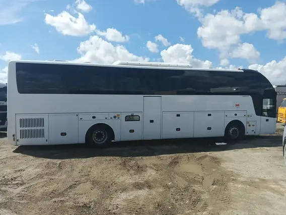Междугородний автобус ZHONGTONG LCK6127H 2023 года б/у фото 8