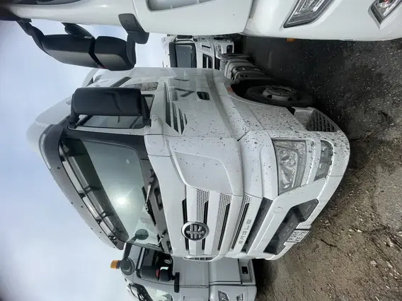 Седельный тягач FAW J7 2023 года б/у фото 6