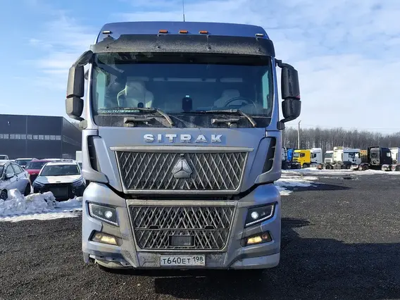 Седельный тягач SITRAK c7h 2023 года б/у фото 3