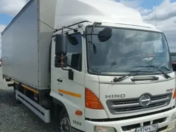 Тентованный грузовик HINO 500 2022 года б/у фото 2