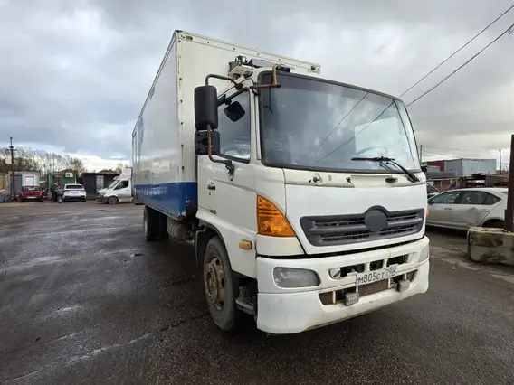 Фургон-рефрижератор HINO 500 2015 года б/у фото 2