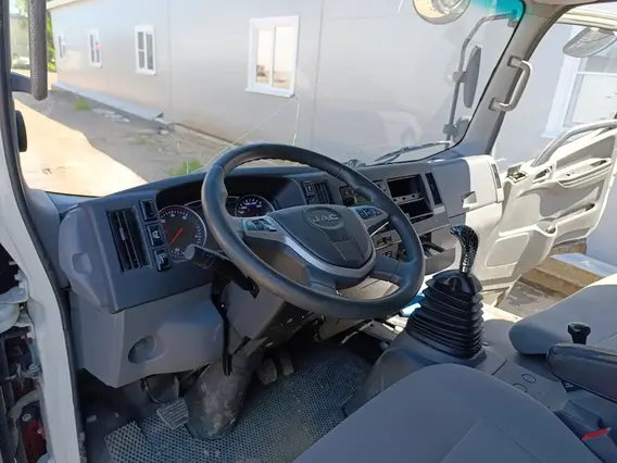 Тентованный грузовик JAC N90 LS 2023 года б/у фото 8