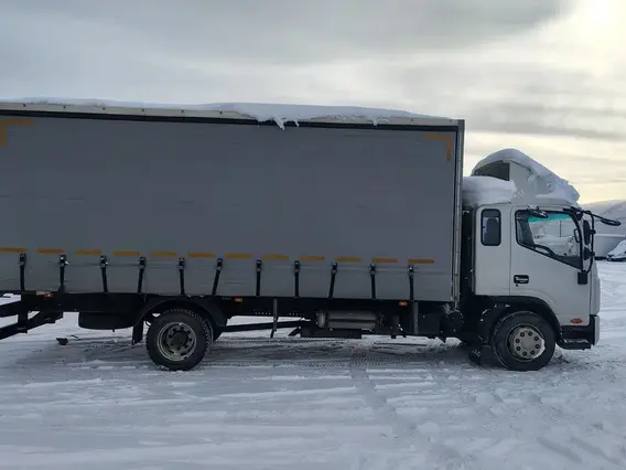 Тентованный грузовик JAC N120 2023 года б/у фото 9